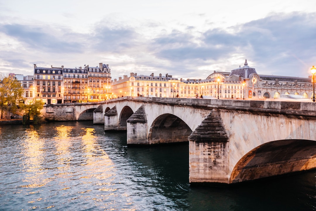 découvrez france insoumise, le mouvement politique qui prône la justice sociale, l'écologie, et une démocratie participative. engagez-vous pour un avenir meilleur et explorez nos idées novatrices pour transformer la société.